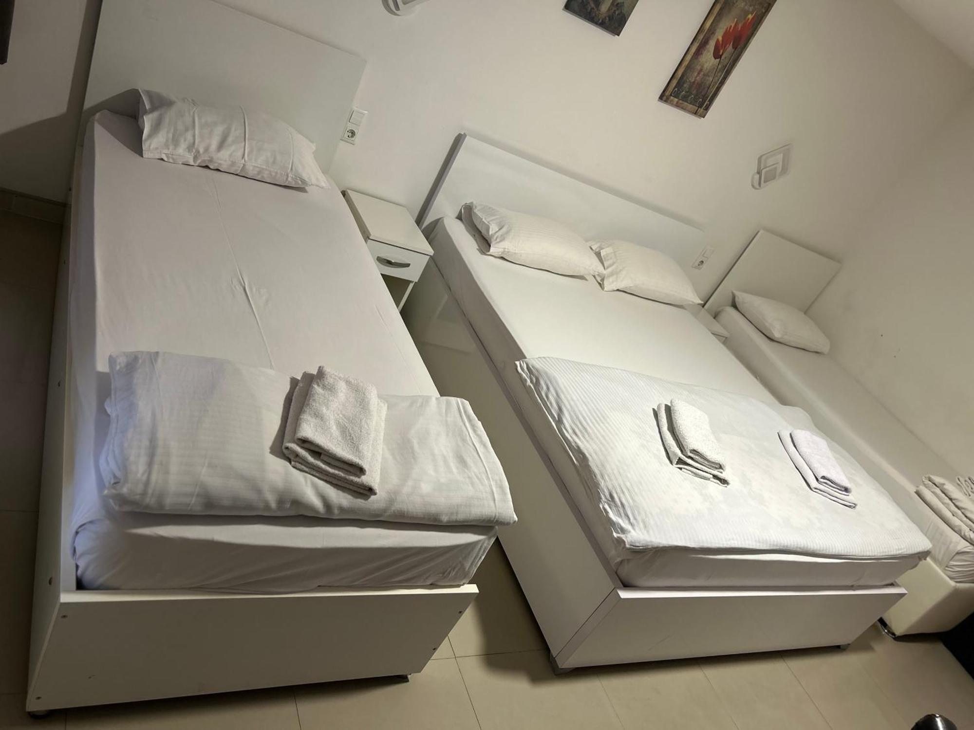Pansion Kipovi Bed & Breakfast Tuzla Eksteriør bilde
