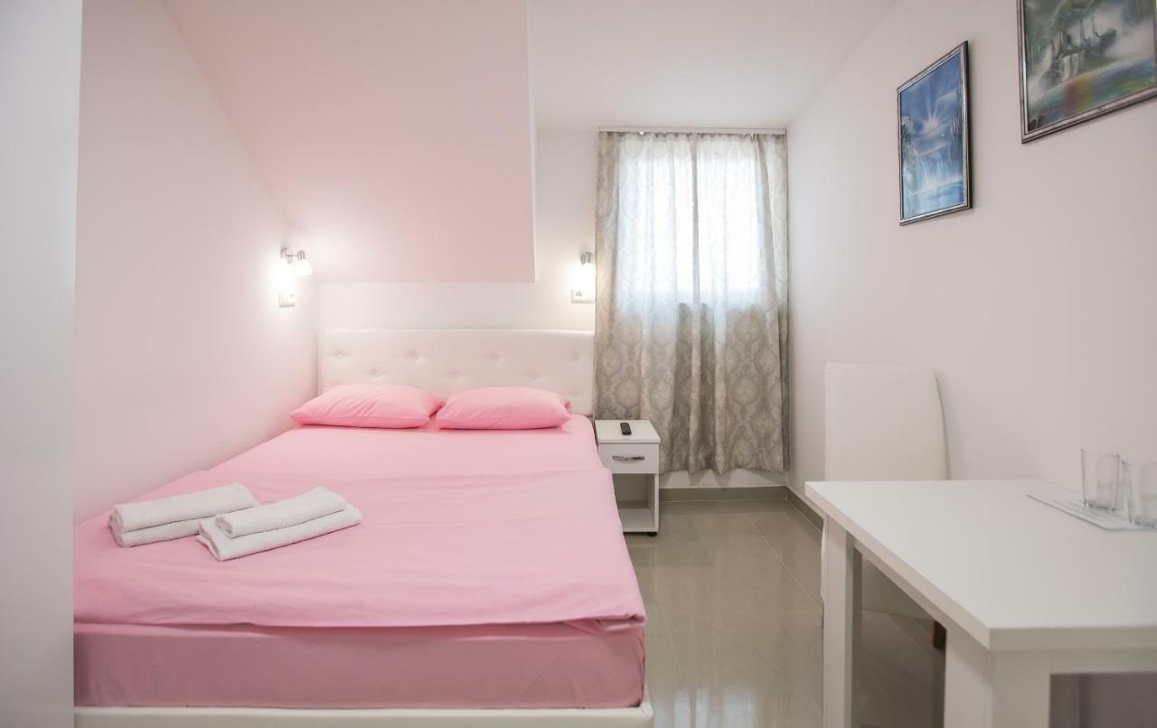 Pansion Kipovi Bed & Breakfast Tuzla Eksteriør bilde