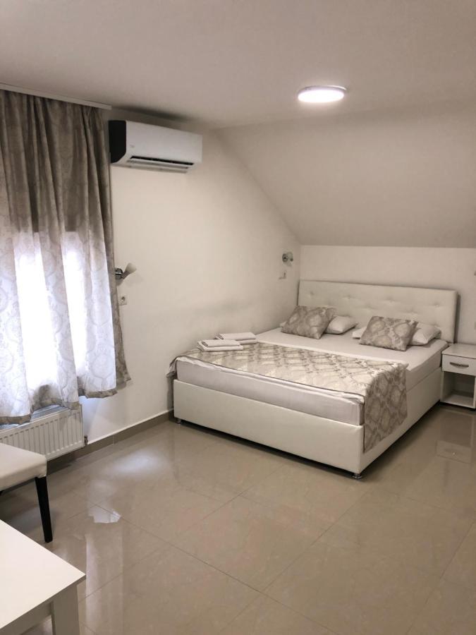 Pansion Kipovi Bed & Breakfast Tuzla Eksteriør bilde